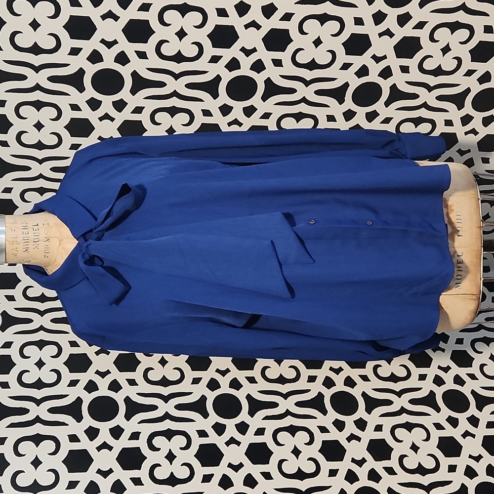 NWT Riley & Rae - Camille Blue Bow-Tie Blouse XL